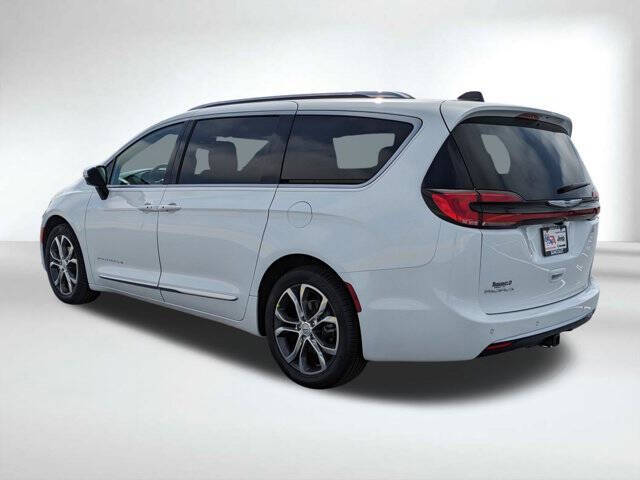 2026 Chrysler Pacifica Pinnacle
