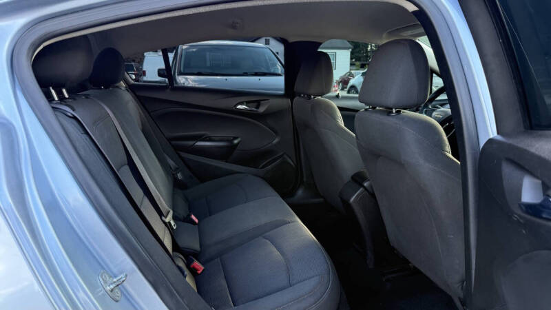 2017 Chevrolet Cruze LS Auto