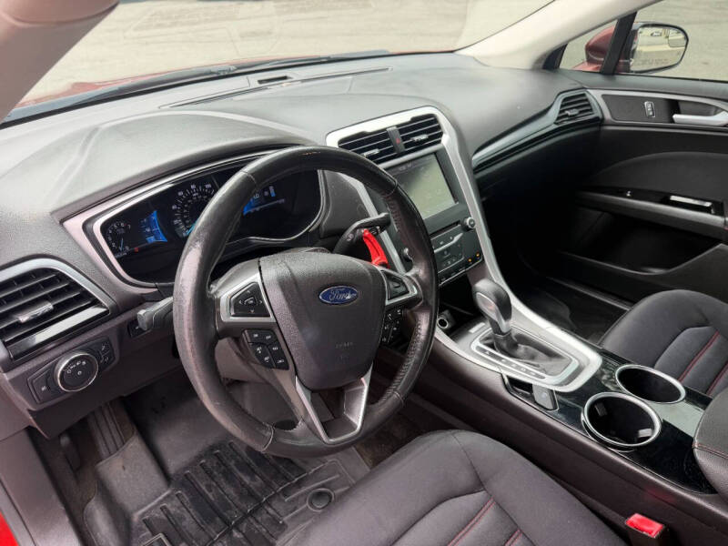2014 Ford Fusion SE