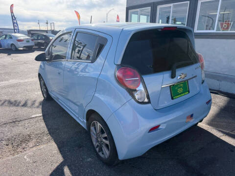 2015 Chevrolet Spark EV 2LT