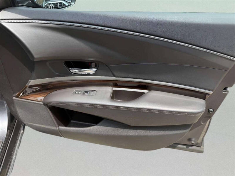 2015 Acura RLX w/Tech