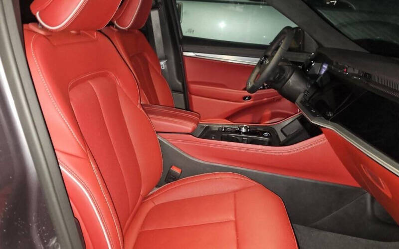 2024 Jeep Wagoneer S Launch Edition