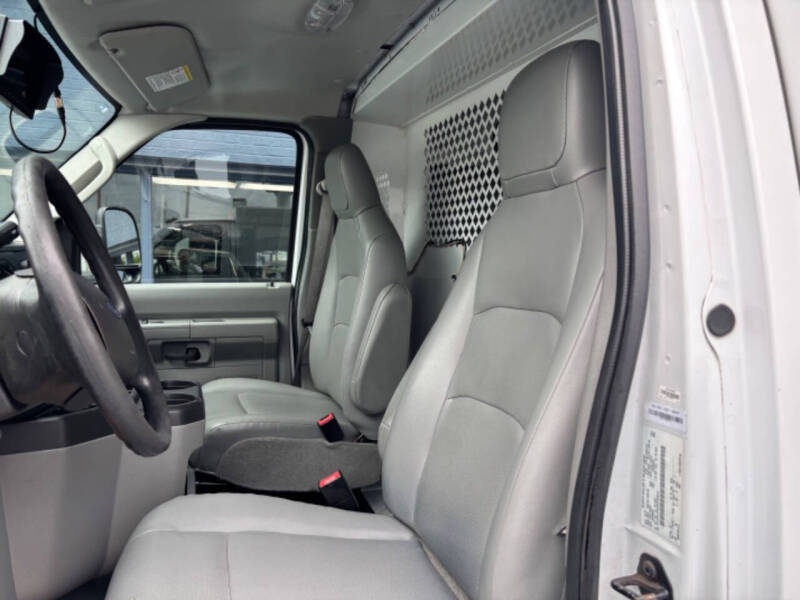 2017 Ford E350 Bucket Van