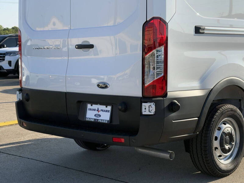 2025 Ford Transit 250