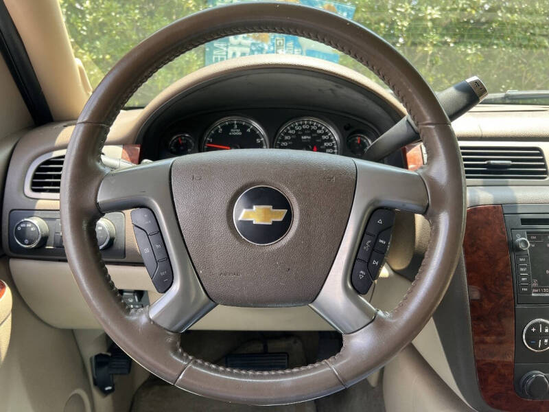2011 Chevrolet Avalanche LTZ
