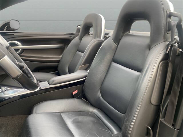 2004 Chevrolet SSR LS