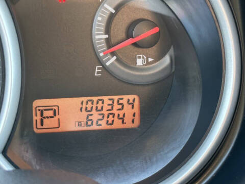 2010 Nissan Versa 1.8 S