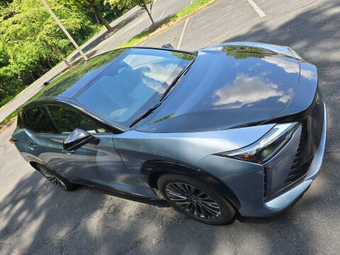 2023 Lexus RZ 450e Luxury