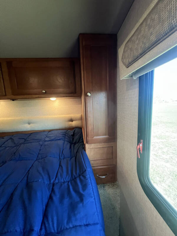 2017 Winnebago Vista 29VE