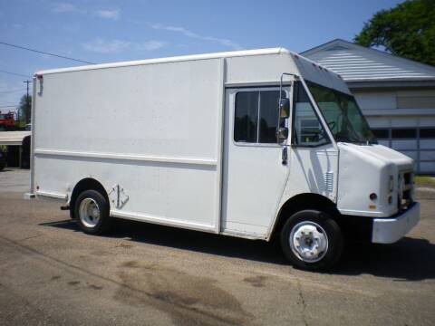 2000 Freightliner MT45 Chassis for sale at Starrs Used Cars Inc in Barnesville OH