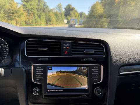 2017 Volkswagen Golf GTI SE