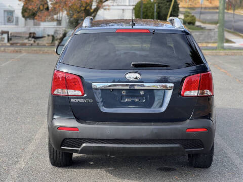 2013 Kia Sorento LX