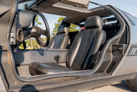 1981 DeLorean DMC-12