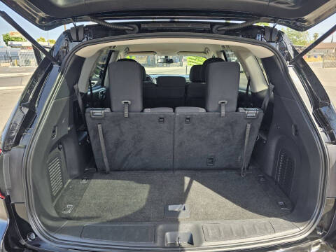 2017 Nissan Pathfinder SV