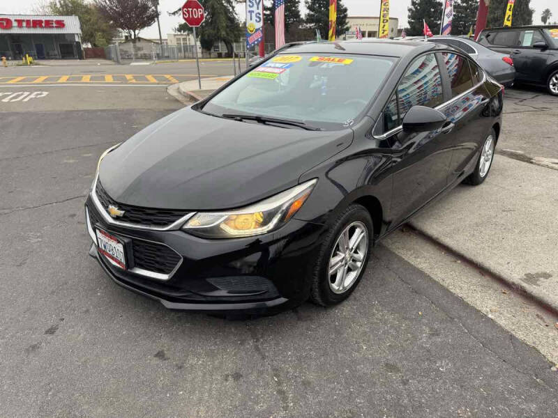 2017 Chevrolet Cruze LT Auto