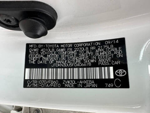 2015 Toyota Prius Three