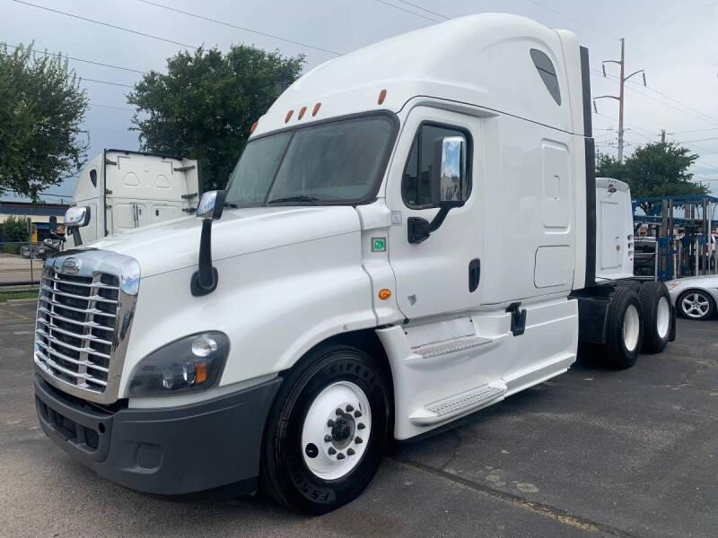 2018 Freightliner Cascadia for sale at Boss Motor Company in Dallas TX