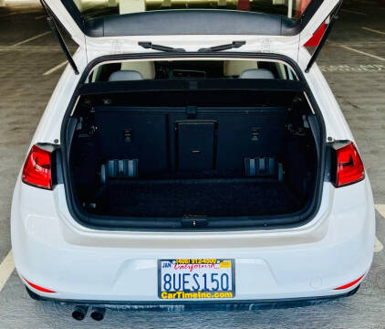 2015 Volkswagen Golf TSI S