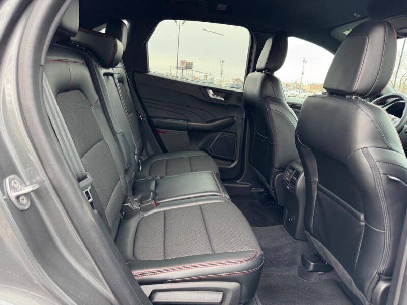 2023 Ford Escape ST-Line Select