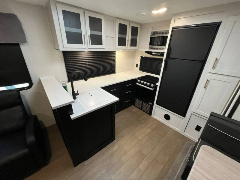 2023 Forest River WILDCAT M-282RKX