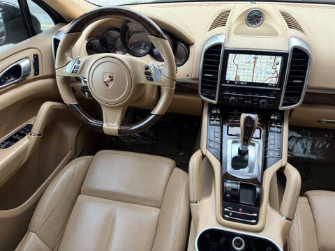 2014 Porsche Cayenne Platinum