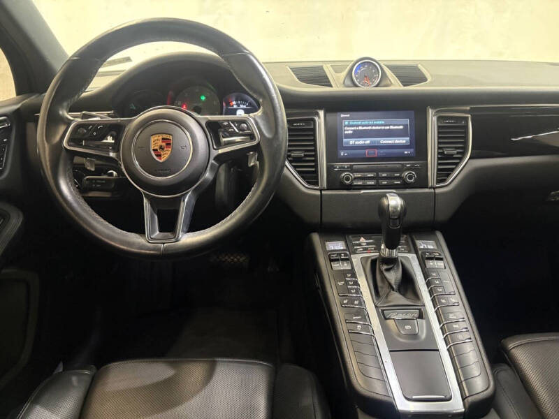 2017 Porsche Macan S