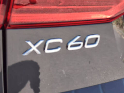 2018 Volvo XC60 T5 Momentum