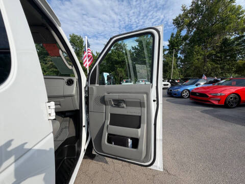 2010 Ford E-Series E-350 SD XL