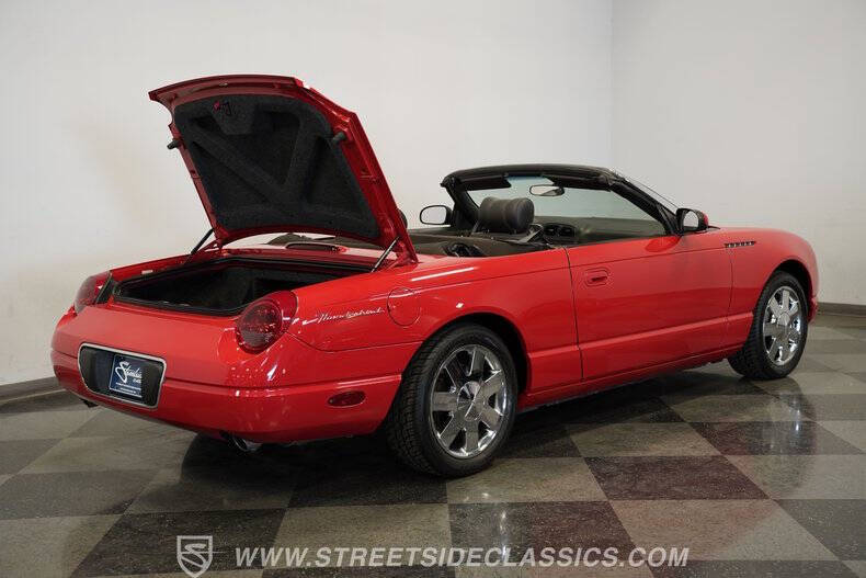 2002 Ford Thunderbird Deluxe