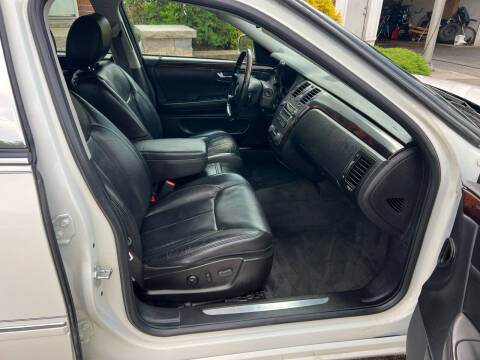 2011 Cadillac DTS Luxury Collection