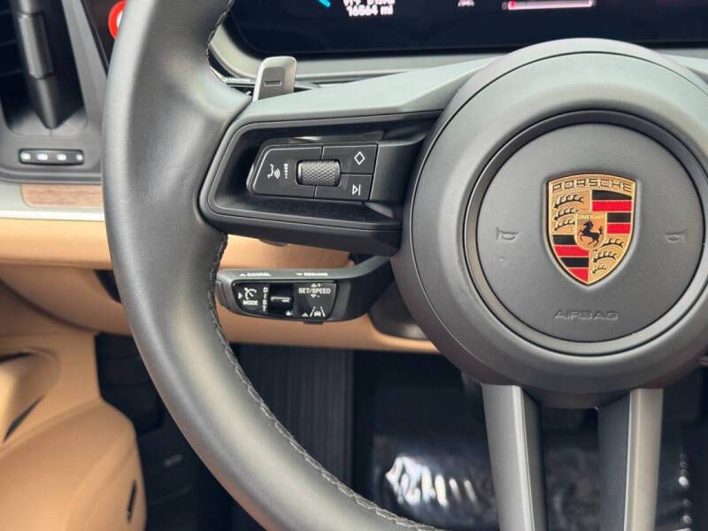 2024 Porsche Cayenne