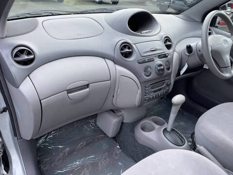 2000 Toyota Platz Echo