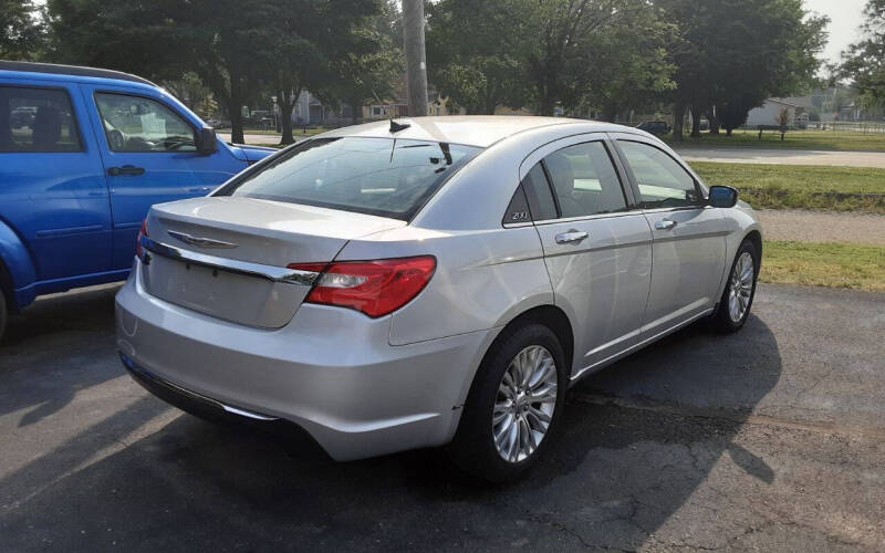 2012 Chrysler 200 Limited