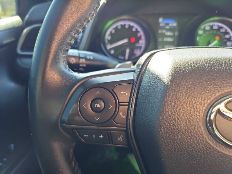 2022 Toyota Camry SE