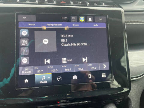 2023 Jeep Grand Cherokee L Laredo