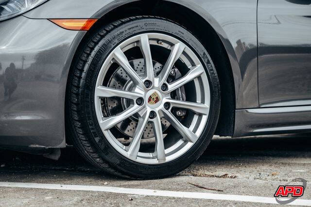 2019 Porsche 718 Cayman