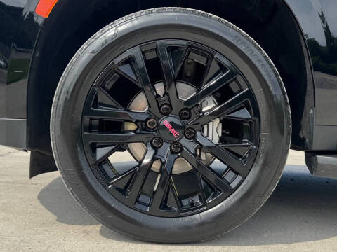 2022 GMC Yukon XL SLT