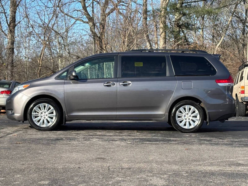 2012 Toyota Sienna