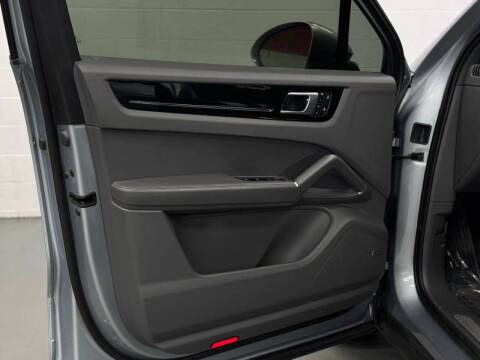 2023 Porsche Cayenne