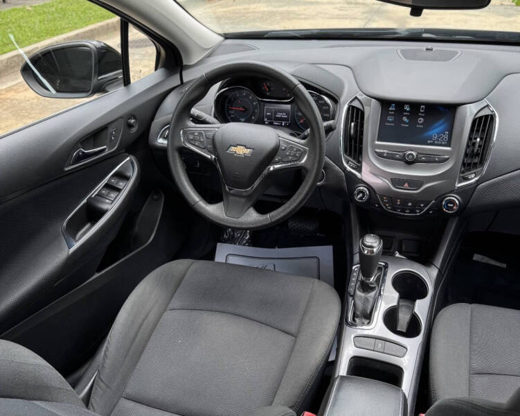 2017 Chevrolet Cruze LT Auto