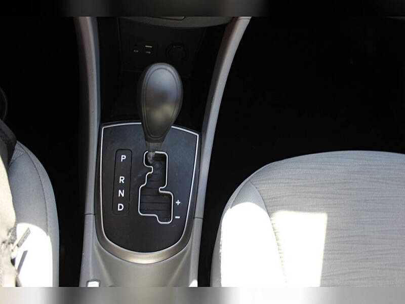 2015 Hyundai Accent GLS