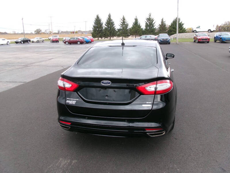 2016 Ford Fusion SE