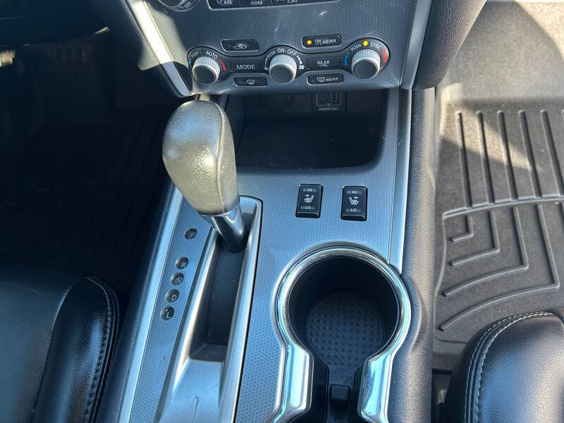 2019 Nissan Pathfinder SL