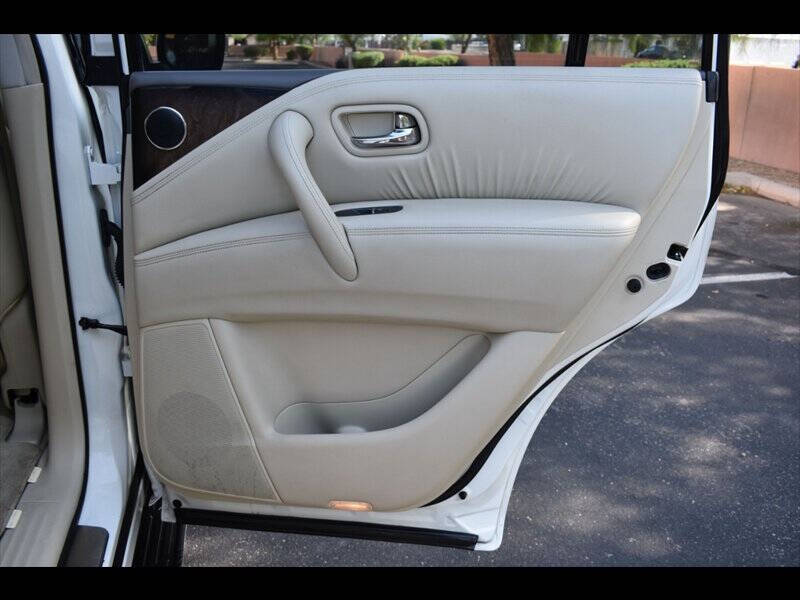 2014 Infiniti QX80