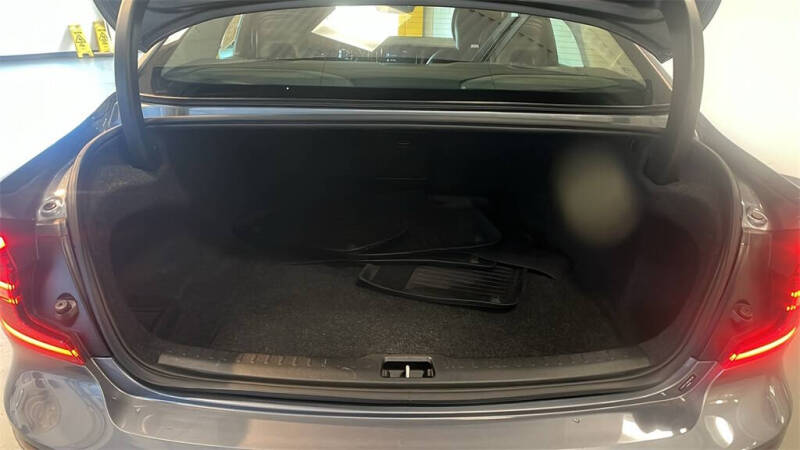 2021 Volvo S60 T5 Momentum