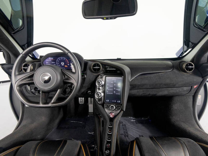 2021 McLaren 720S Performance