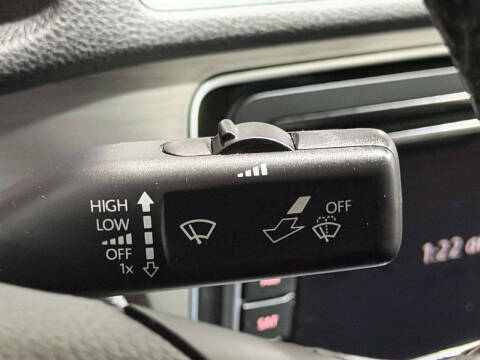 2015 Volkswagen Passat 1.8T SE