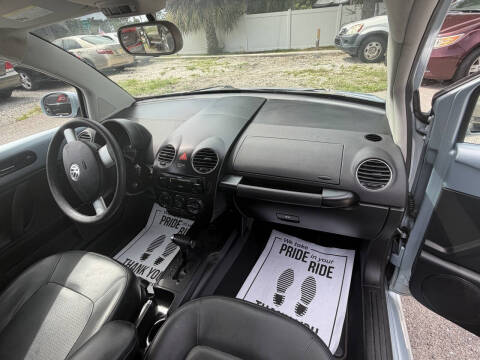 2010 Volkswagen New Beetle