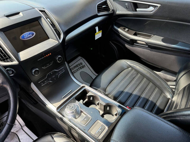 2019 Ford Edge SEL