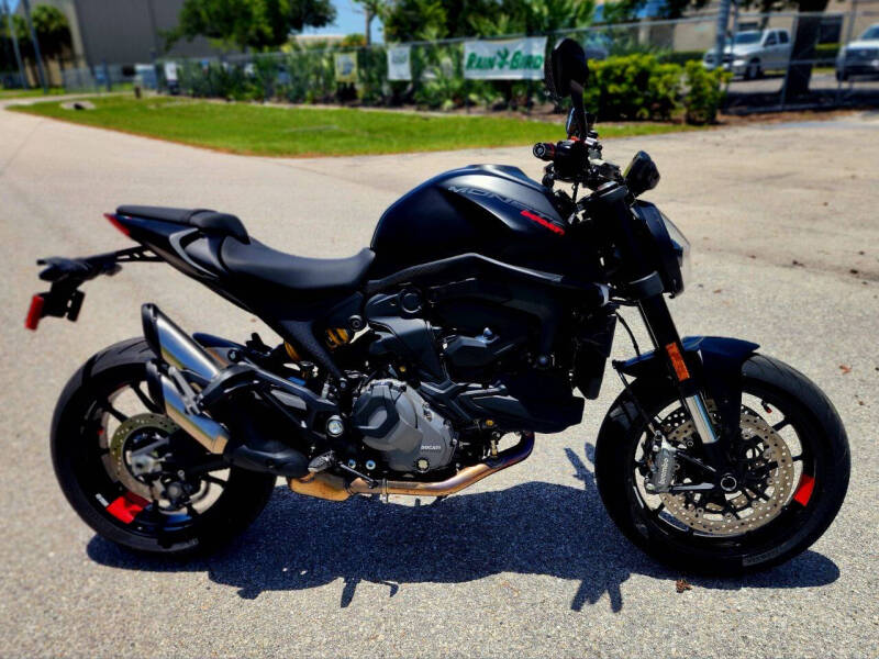 2025 Ducati Monster